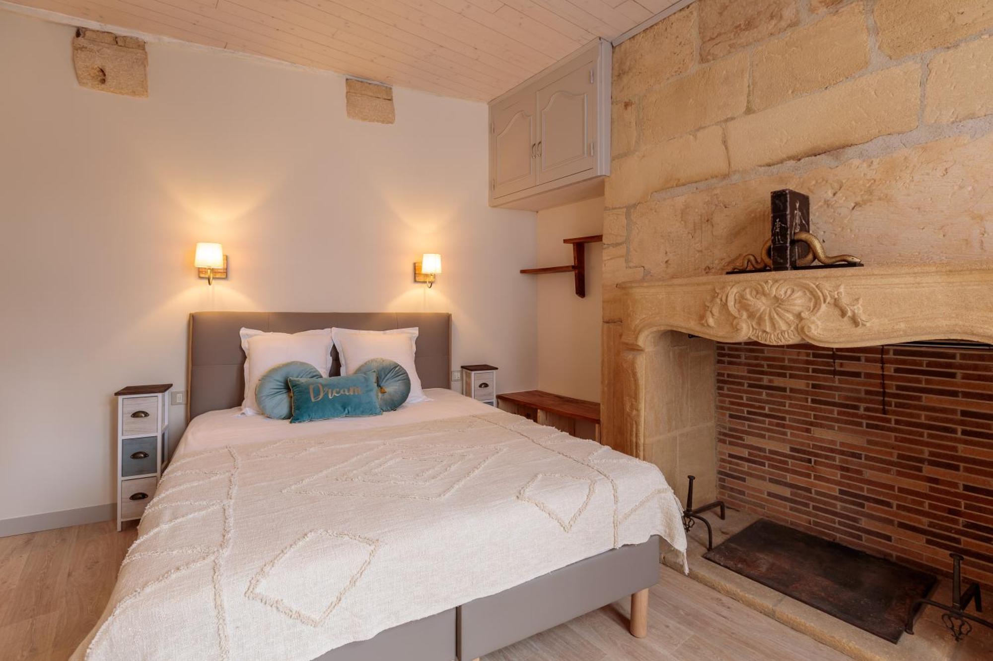 Le Lys Dort Sarlat Bed and Breakfast Exteriör bild
